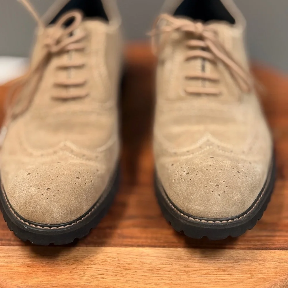 Elegant Tan Suede Derby Shoes‎